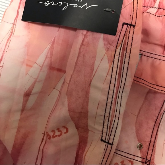 Men’s Pink Swim Trunks Size Small - Picture 5 of 5